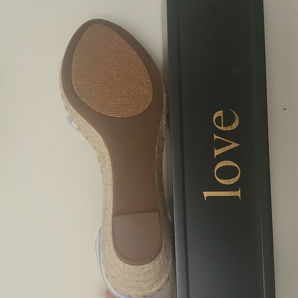 Crown & Ivy Nautical Blue White Stripe Espadrille Wedge - Picture 7 of 11